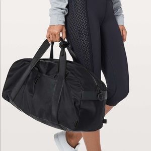 Lululemon Everywhere Weekender Travel Gym 36L